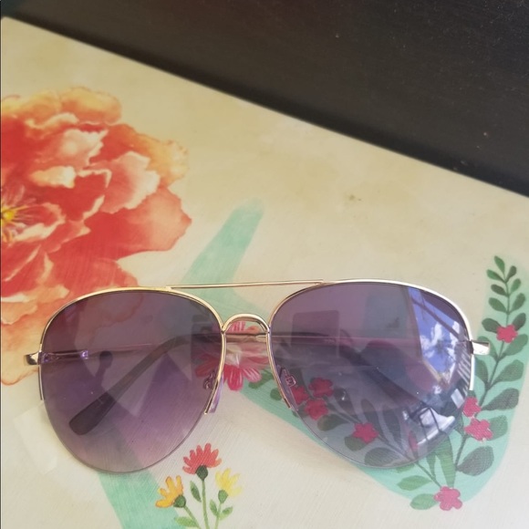 Aviator Sunglasses for Men Women Protection Classi - Picture 2 of 3